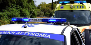 Χωρίς τις αισθήσεις του ανασύρθηκε από τη θάλασσα οδηγός μηχανής μετά από τροχαίο