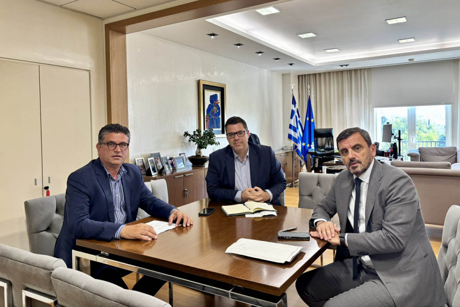 Σημαίνουσα συνάντηση του Δημάρχου Ανδραβίδας-Κυλλήνης Γιάννη Λέντζα με τον Υφυπουργό παρά τω Πρωθυπουργώ Θανάση Κοντογεώργη