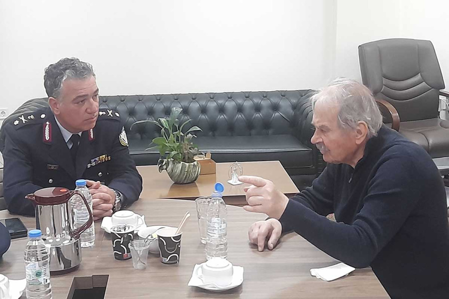 Συνάντηση Δημάρχου Ανδρίτσαινας-Κρεστένων με τον νέο Αστυνομικό Δ/ντη Ηλείας