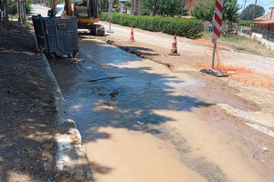 Η Αμαλιάδα ζει το μαρτύριο της σταγόνας - Αποκαταστάθηκε η βλάβη και σε λίγη ώρα παρουσιάστηκε νέα στο ίδιο σημείο