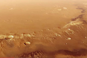 Το Mars Express μας ταξιδεύει στον κρατήρα του Άρη όπου είχε εγκλωβιστεί ο Ματ Ντέιμον στη «Διάσωση»