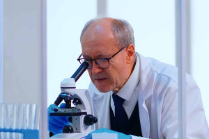 «Κρύα χέρια, ζεστή καρδιά» – Οι επιστήμονες μελετούν το γονίδιο που εξηγεί το φαινόμενο