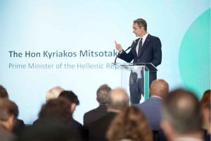 Μητσοτάκης από Νέα Υόρκη: Εξετάζουμε αποκλεισμό ανηλίκων κάτω των 16 από τα social media