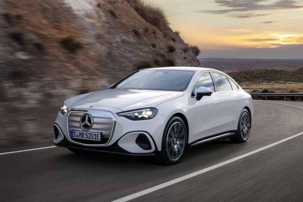 Η νέα Mercedes C-Class είναι ηλεκτρική και διαφορετική