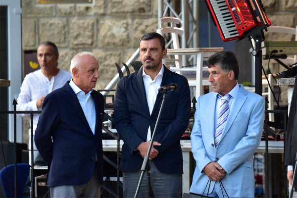 Στις εκδηλώσεις την ομογένειας στην Ουγγαρία ως εκπρόσωπος του Ελληνικού Κοινοβουλίου ο Ανδρέας Νικολακόπουλος
