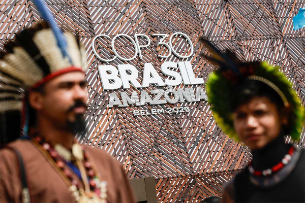 COP30: Η αποδέσμευση από τα ορυκτά καύσιμα προκαλεί και πάλι αντιπαράθεση μεταξύ των χωρών