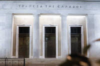 Ο Τσίπρας ταράζει τα «νερά» με τον αναβαλλόμενο φόρο