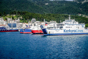 Δεμένα όλα τα πλοία την Πρωτομαγιά: Εικοσιτετράωρη απεργία της ΠΝΟ