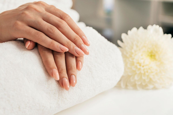Η Τέχνη και η Φροντίδα των Νυχιών: Απόλαυση και Αυτοπεποίθηση