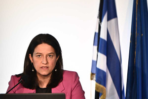 Κεραμέως για κατώτατο μισθό: «Πάνω από 1,6 εκατ. οι ωφελούμενοι» – Οι 7 άξονες της τόνωσης της απασχόλησης
