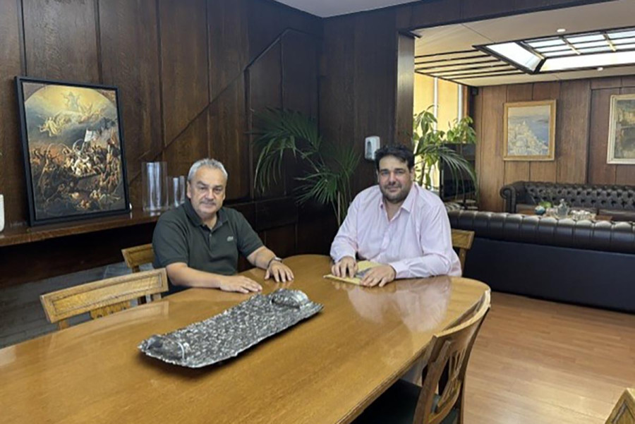 Συνάντηση του Δημάρχου Πηνειού Αλέξη Καστρινού, με τον Υπουργό Εσωτερικών Θεόδωρο Λιβάνιο