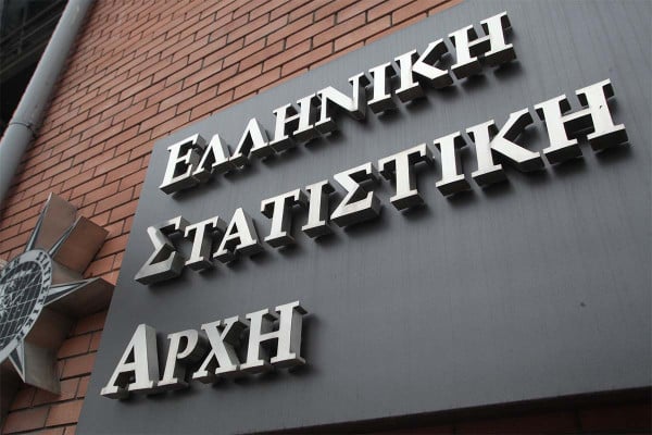 Στο 7,9% η ανεργία τον Μάιο - Υποχώρησε 2% σε ένα χρόνο