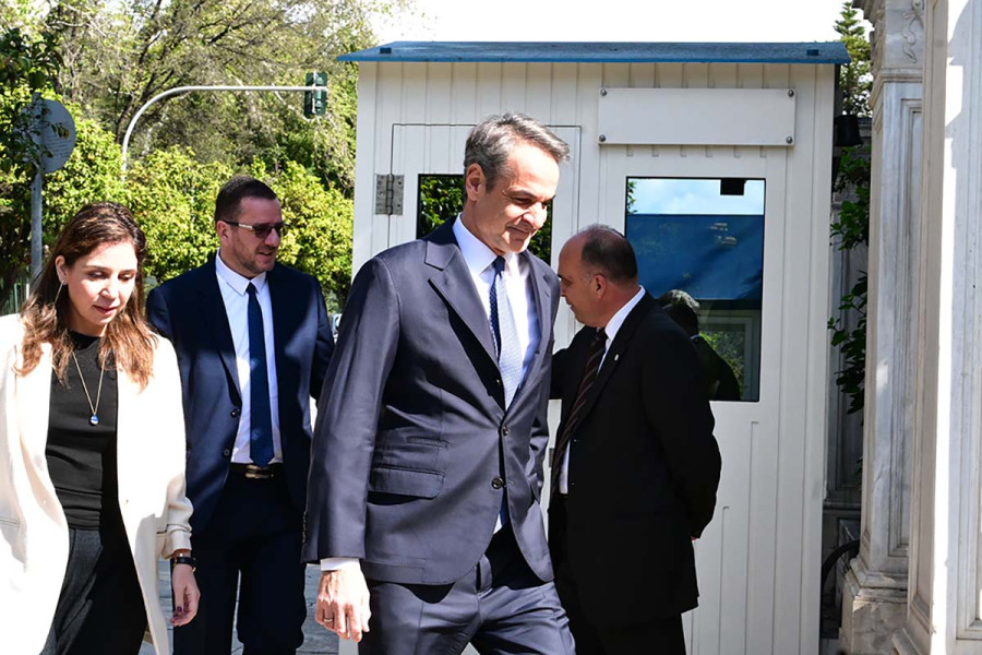 Η ορκωμοσία των νέων υπουργών στο Προεδρικό Μέγαρο - Μαργαρίτης Σχοινάς, Ευάγγελος Τουρνάς και Μακάριος Λαζαρίδης μπαίνουν στην κυβέρνηση