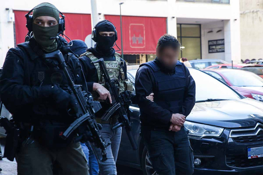 Κύκλωμα κοκαΐνης: Ενώπιον εισαγγελέα 10 μέλη της οργάνωσης - Ποιος είναι ο «Έλληνας Εσκομπάρ»