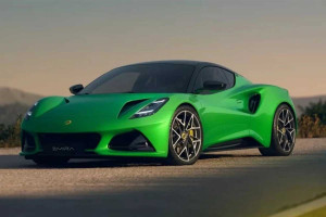 Και υβριδική η Lotus Emira