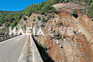 Φιγαλεία: Τρομακτική κατολίσθηση στην Κορακοφωλιά on camera (video)