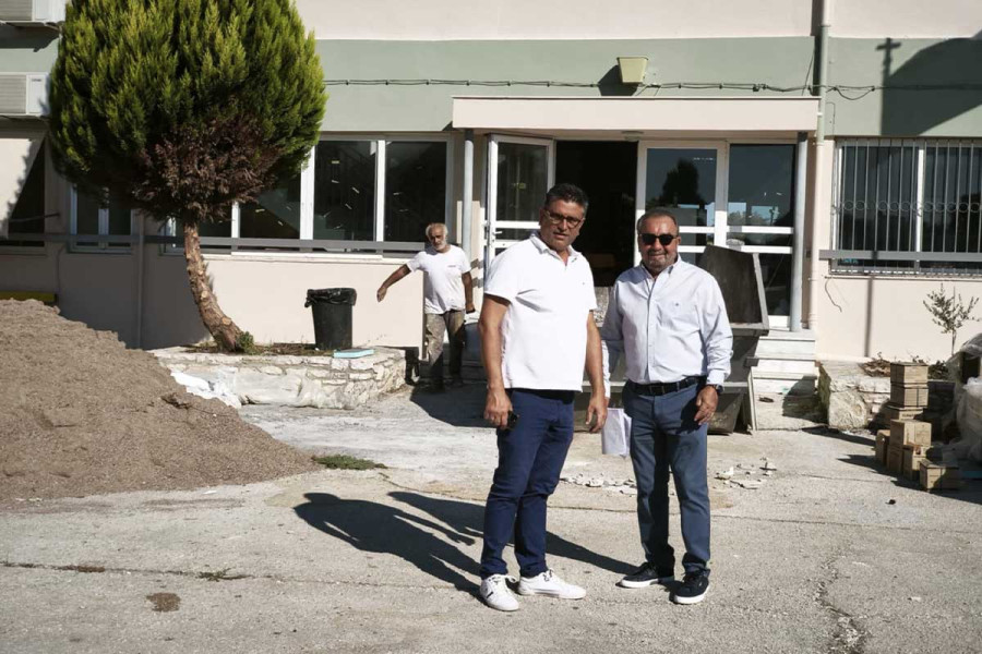 Μεταμορφωθηκε το Δημοτικό Σχολείο Βάρδας με την ολοκλήρωση των εργασιών αναβάθμισης