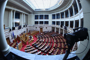 Πρόταση δυσπιστίας κατά της κυβέρνησης κατέθεσαν ΠΑΣΟΚ, ΣΥΡΙΖΑ, Πλεύση και Νέα Αριστερά
