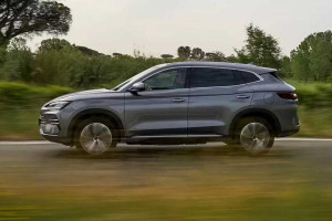 Η κρίση στην Κίνα επιταχύνει την επέκταση της BYD στην Ευρώπη