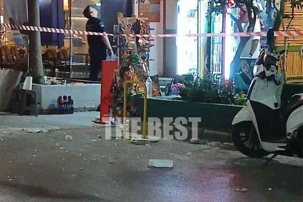 Σοκ στην Πάτρα: Νεκρός ο άνδρας που τραυματίστηκε από μάρμαρο και σοφάδες στο κέντρο της πόλης