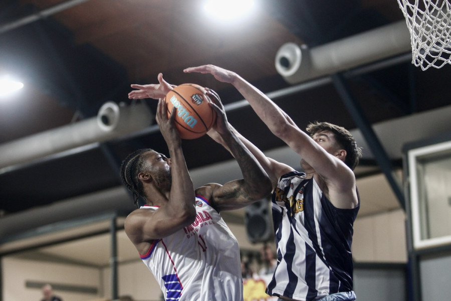 Elite League: "Καλπάζει" ο Κόροιβος 64-48 τα Τρίκαλα