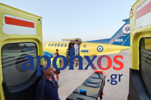 Η στιγμή της ενημέρωσης του Υπουργού Υγείας από Ηλιαδη-Μπάκο για τα ευχάριστα νέα για τον 15χρονο και η υπόσχεση του διευθυντή της ΜΕΘ Παίδων (video)