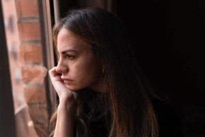 Η Gen Z η πιο δυστυχισμένη γενιά – Oι νέοι βυθίζονται στην απόγνωση