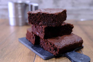Εύκολο brownies (Χωρίς Μίξερ)