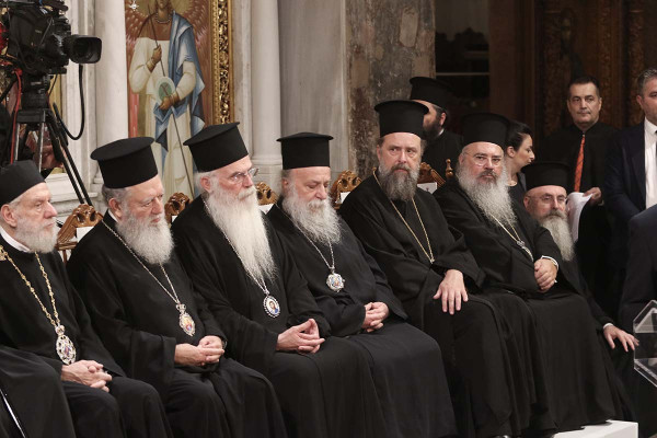 Η αλήθεια για τις αυξήσεις στους μισθούς της ιεραρχίας