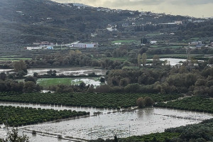 Πλημμύρες και κατολισθήσεις από την κακοκαιρία σε Ήπειρο και Κέρκυρα - Εκδόθηκαν 112 σε Ιωάννινα, Άρτα, Πρέβεζα και Θεσπρωτία (video)