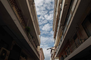 Τριπλή επιστροφή ενοικίου: Οι όροι για 800 ευρώ σε 50.000 εργαζόμενους στην περιφέρεια