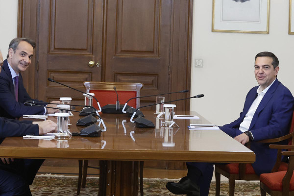 Ο πόλεμος των μέτρων: Σκληρή κόντρα ΔΕΘ για τα οικονομικά προγράμματα με το βλέμμα στις κάλπες