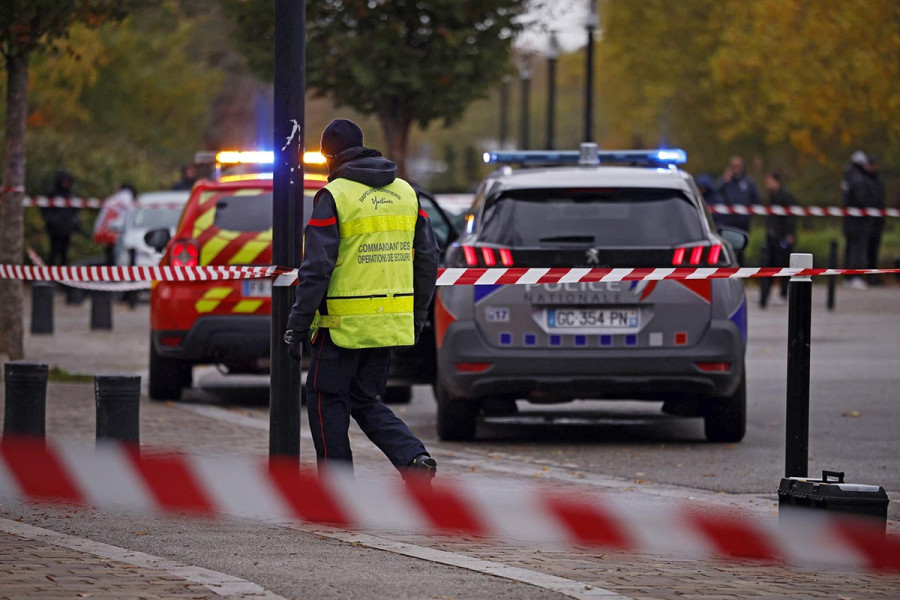 Πυροβολισμοί στο Παρίσι: Μάχη για τη ζωή δίνει η 12χρονη που τραυματίστηκε
