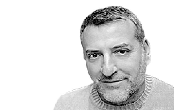 Ηρωικά Πρότυπα έναντι Σύγχρονης Βαρβαρότητας...