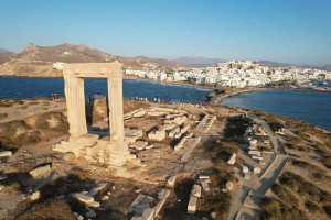 Ποιους προορισμούς προτιμούν φέτος οι τουρίστες: Πάρος και Νάξος οι μεγάλοι κερδισμένοι