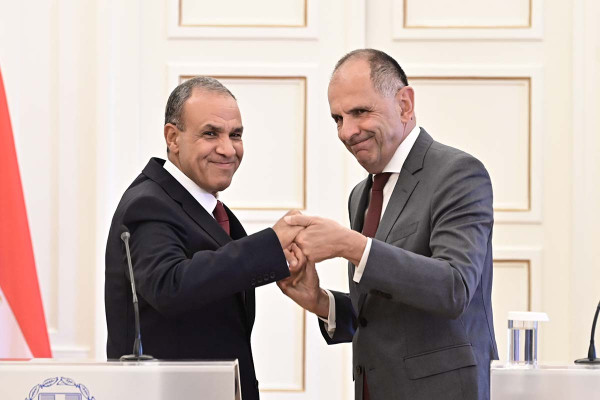 Ελλάδα και Αίγυπτος ανακοίνωσαν συνομιλίες για επέκταση της οριοθέτησης ΑΟΖ