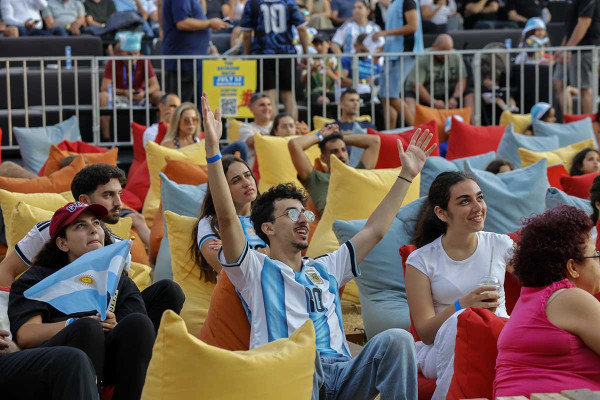 Η Αργεντινή ανακοίνωσε Εθνική γιορτή για την πορεία στο Μουντιάλ και τη νίκη επί της Αγγλίας!
