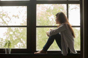 Γιατί οι νέοι στην Ευρώπη έχουν χειρότερη ψυχική υγεία σε σχέση με τις παλαιότερες γενιές;