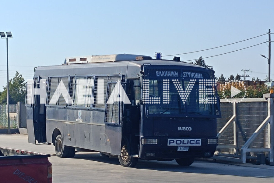 Γαστούνη: ΡΟΜΑ "τα έσπασαν" στο Αστυνομικό Τμήμα για να πάρουν ομόφυλο τους