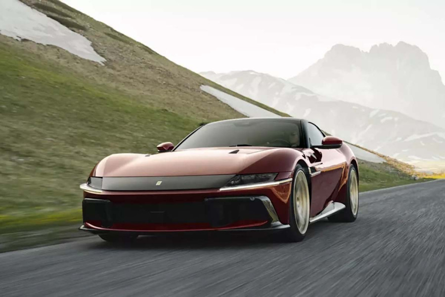 Ferrari 12Cilindri Manuale: Επιστροφή στα «χειροκίνητα» κιβώτια ταχυτήτων μετά από 14 χρόνια