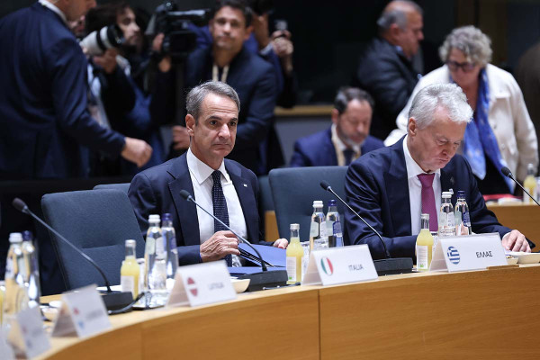 Τα «συμπεράσματα χωρίς συμπέρασμα» στη Σύνοδο, η δυσαρέσκεια Μητσοτάκη και η «ώρα των αρπακτικών»