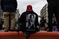 Ποιος θα υποδυθεί τον Tupac στη ταινία για τη ζωή του Snoop Dogg;