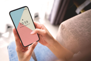 Πώς βγαίνουν οι ειδοποιήσεις από κινητά Android και iPhone