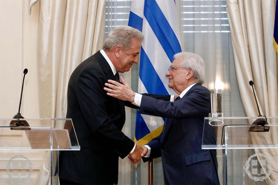 Ο Δημήτρης Αβραμόπουλος για τον θάνατο του Πέτρου Μολυβιάτη