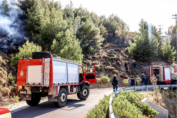 Καιρός: Πρόσκαιρη εξασθένηση των ανέμων σήμερα - Πολύ υψηλός κίνδυνος πυρκαγιάς σε 5 περιφέρειες