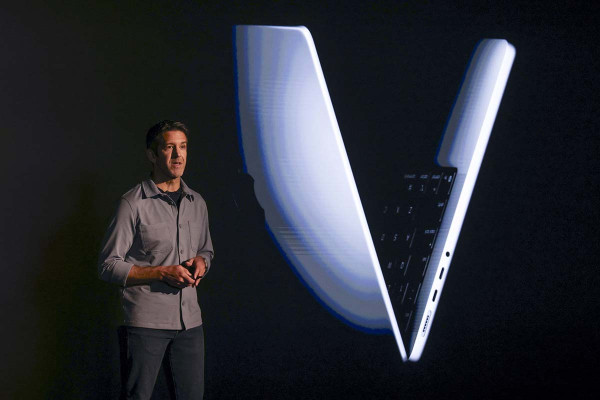 Σήμερα η «πρώτη» του νέου CEO της Apple: Οι προκλήσεις που καλείται να αντιμετωπίσει