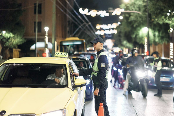 Μεθυσμένος οδηγός συνελήφθη με… γεμιστήρα