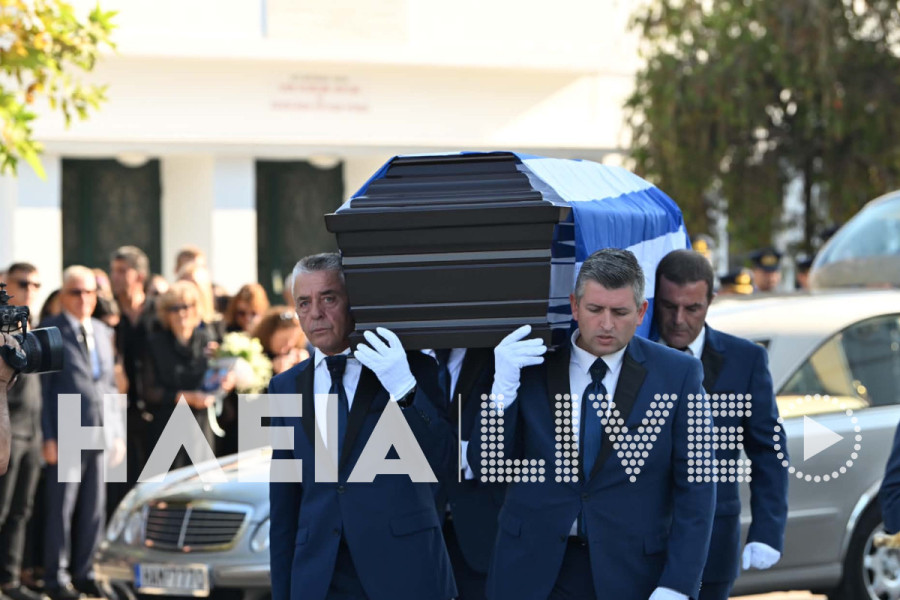Πύργος: Σιωπή, δάκρυα και τιμή για τον Γιάννη Μπλέσια – Το τελευταίο «αντίο» στον επισμηναγό