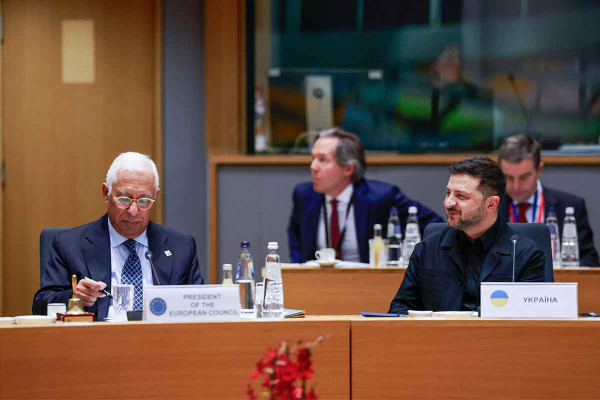 ΕΕ: Επιτεύχθηκε συμφωνία για τη χρηματοδότηση της Ουκρανίας, κοινός δανεισμός 90 δισ. ευρώ