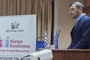 Νικολακόπουλος: Με την φωνή και την στάση μας καμία γυναίκα να μην μένει μόνη